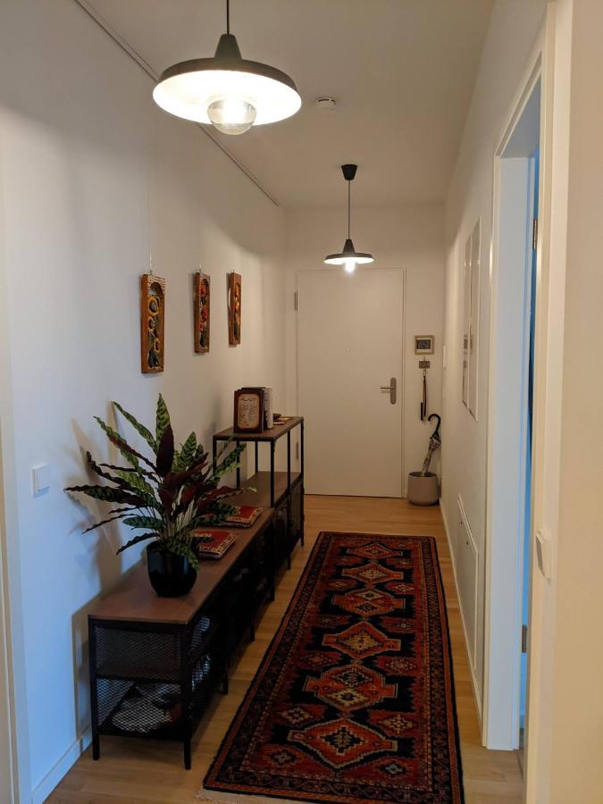 Either Private 2B2B Or Shared 1B1B, Luxury, Bright, Spacious Berlin Exterior photo