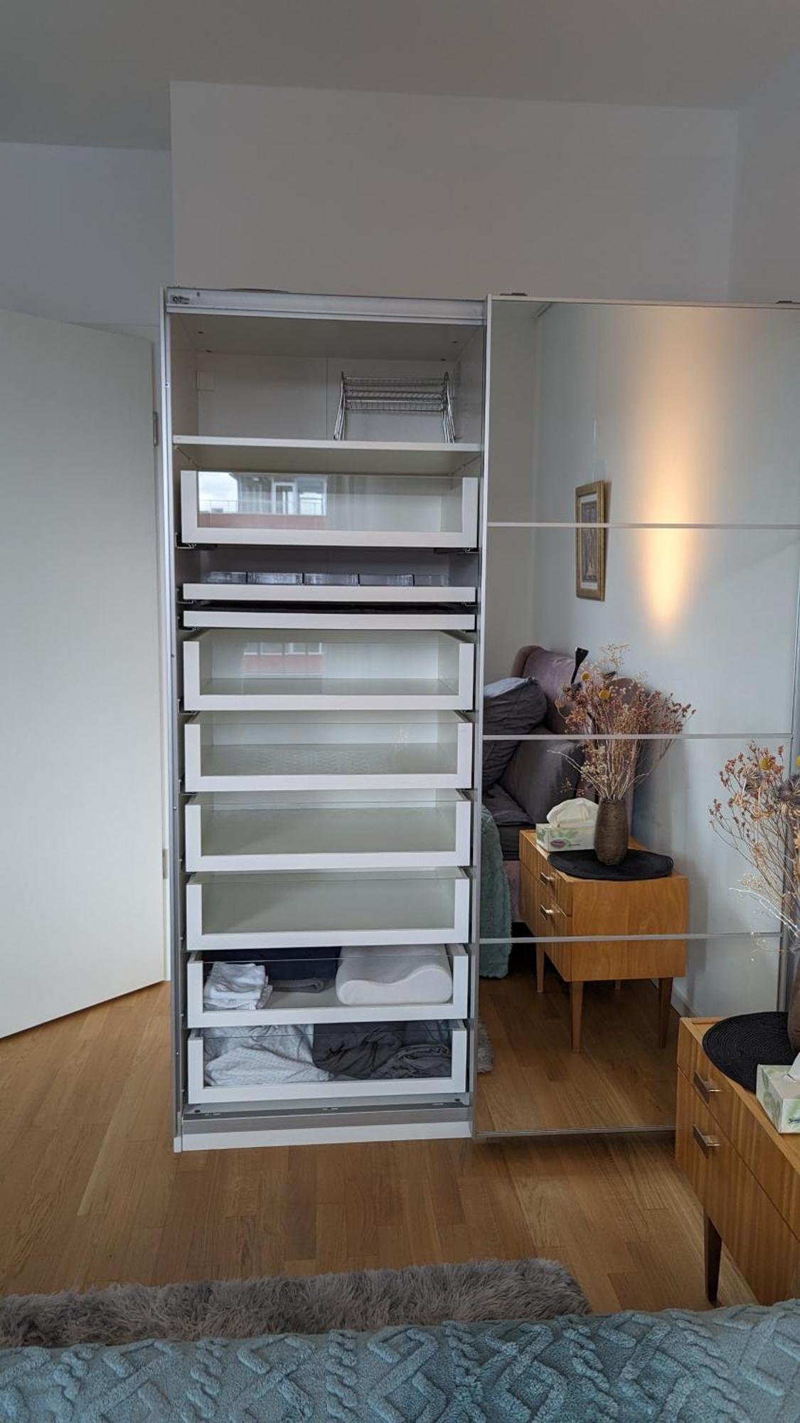 Either Private 2B2B Or Shared 1B1B, Luxury, Bright, Spacious Berlin Room photo