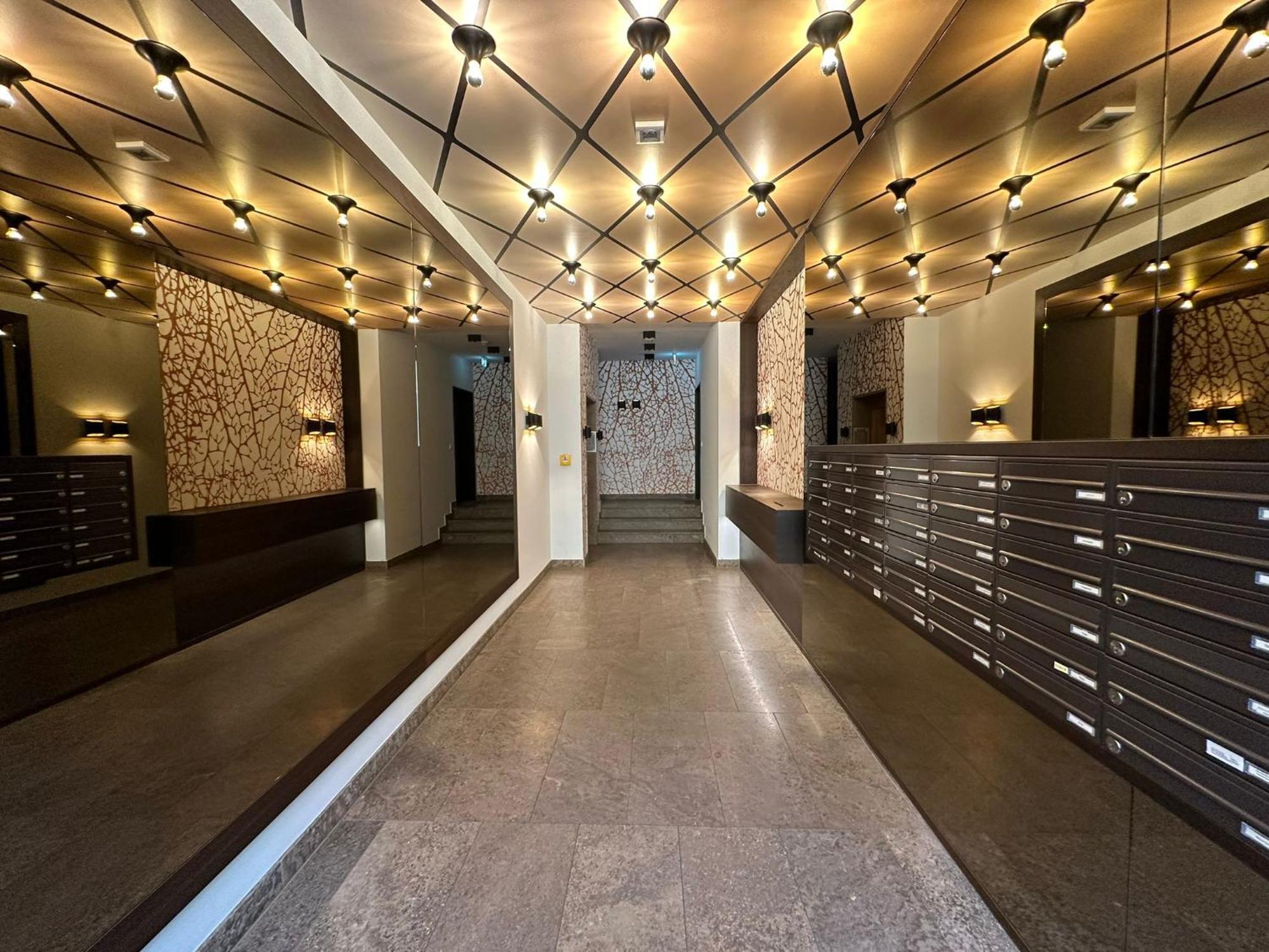 Either Private 2B2B Or Shared 1B1B, Luxury, Bright, Spacious Berlin Exterior photo